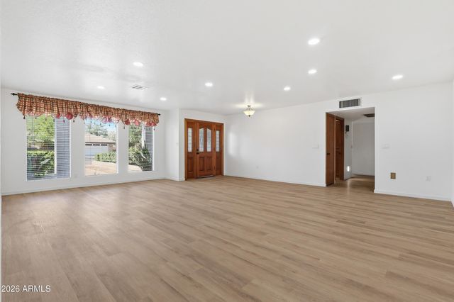 1338 E KAEL Street, Mesa, AZ 85203