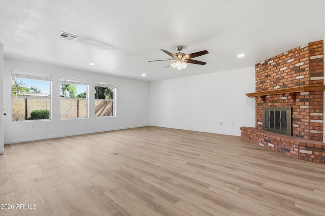 1338 E KAEL Street, Mesa, AZ 85203