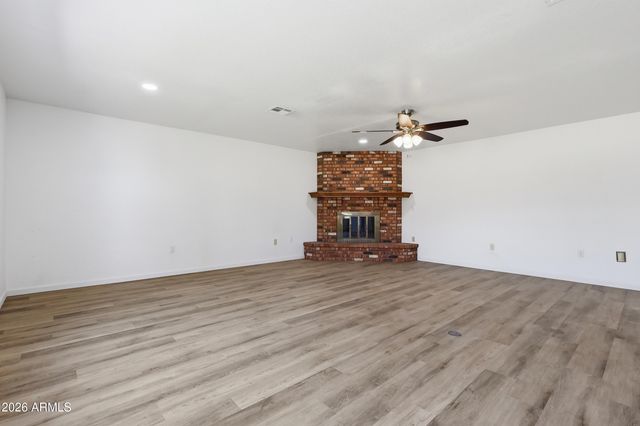 1338 E KAEL Street, Mesa, AZ 85203