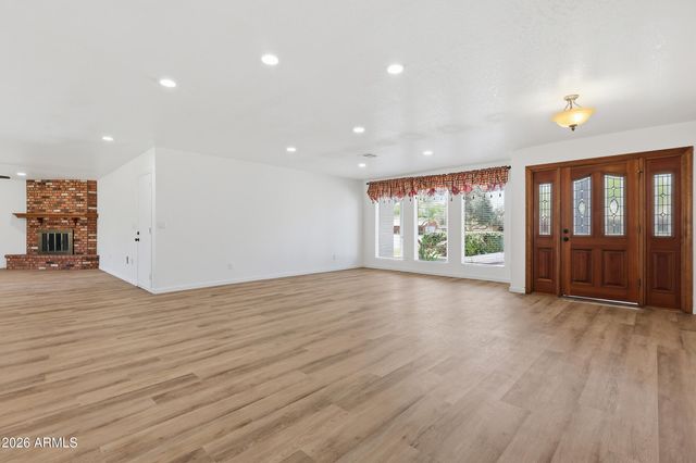 1338 E KAEL Street, Mesa, AZ 85203