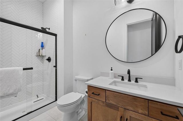 17401 Oakshire Street, Overland Park, KS 66221