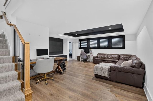17401 Oakshire Street, Overland Park, KS 66221