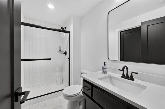 17401 Oakshire Street, Overland Park, KS 66221