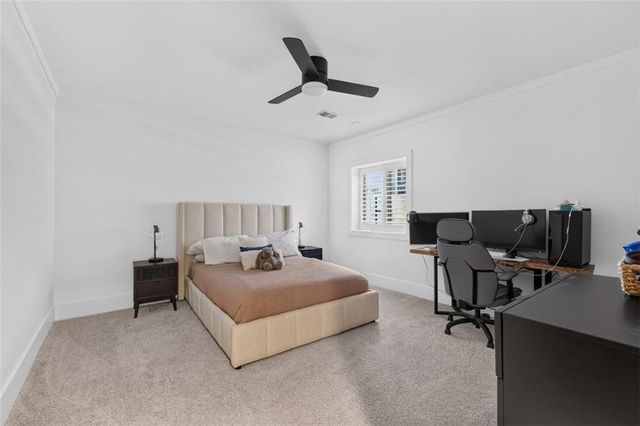 17401 Oakshire Street, Overland Park, KS 66221