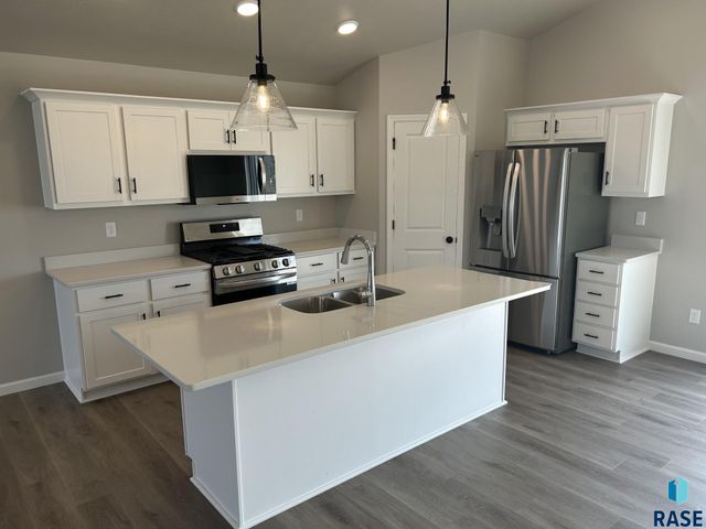 5612 E Ashwood Cir Circle, Sioux Falls, SD 57108