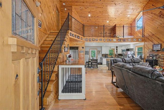 335 Dunn Road, Silver Creek, GA 30173