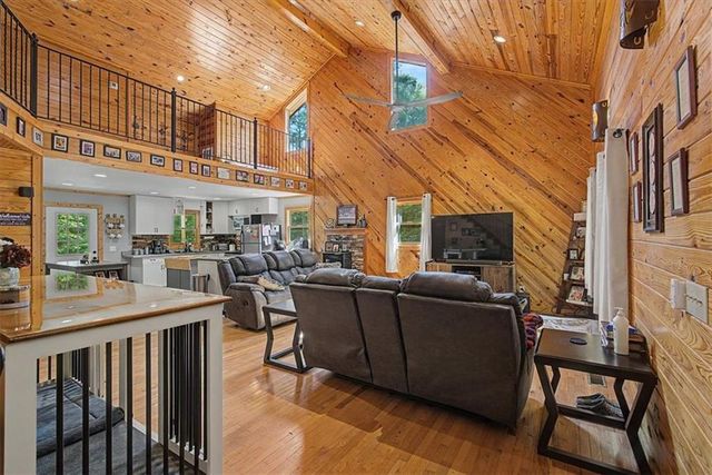 335 Dunn Road, Silver Creek, GA 30173