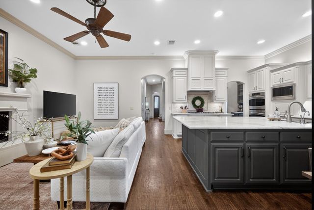 49 Glistening Pond Drive, Frisco, TX 75034