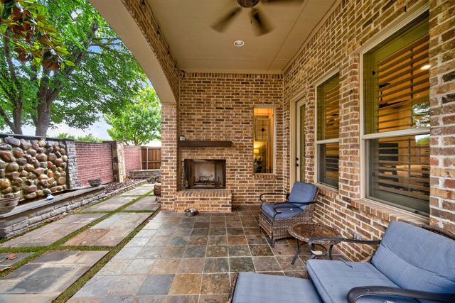 49 Glistening Pond Drive, Frisco, TX 75034