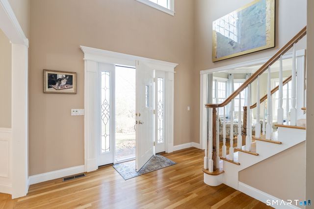 76 Lofgren Road, Avon, CT 06001