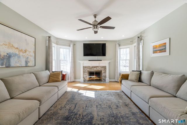 76 Lofgren Road, Avon, CT 06001