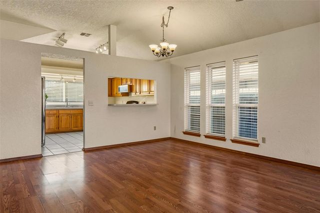 11516 Walters Avenue, Oklahoma City, OK 73162