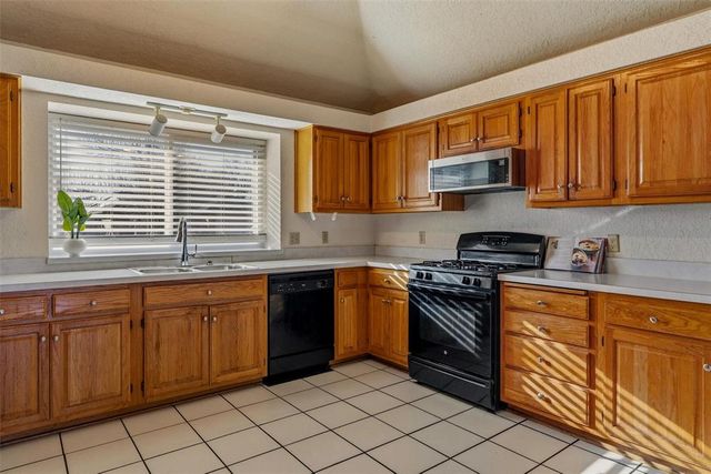 11516 Walters Avenue, Oklahoma City, OK 73162