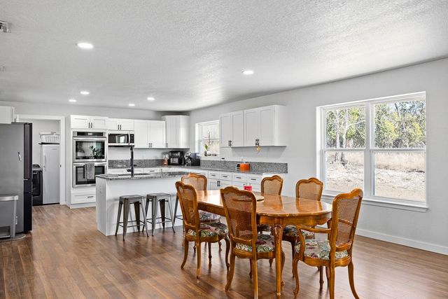 3611 Medina Hwy, Kerrville, TX 78028