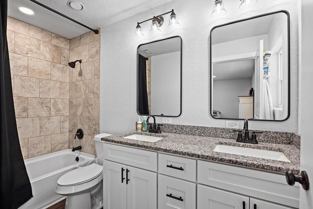 3611 Medina Hwy, Kerrville, TX 78028