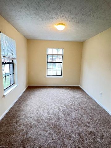 368 Deputy LN, Newport News, VA 23608