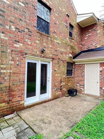 368 Deputy LN, Newport News, VA 23608