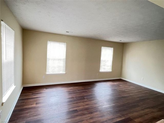 368 Deputy LN, Newport News, VA 23608