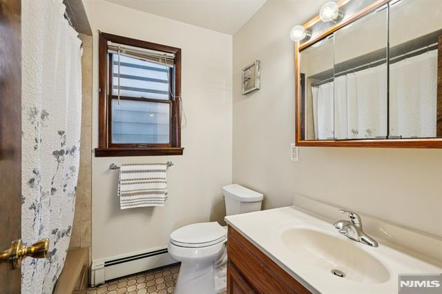 98 Lester Street, Wallington, NJ 07057