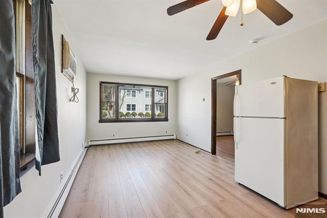 98 Lester Street, Wallington, NJ 07057