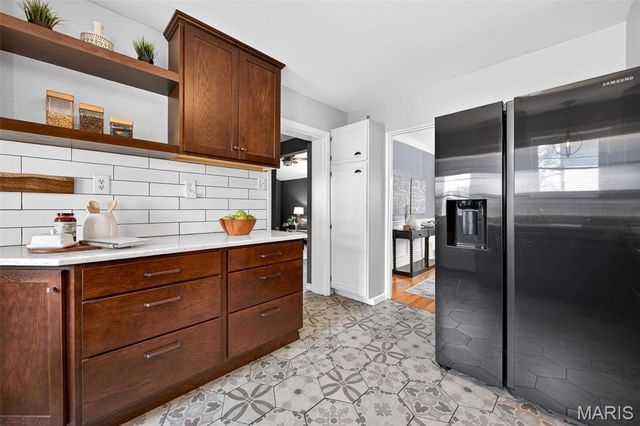 1001 Barberry Lane, Kirkwood, MO 63122