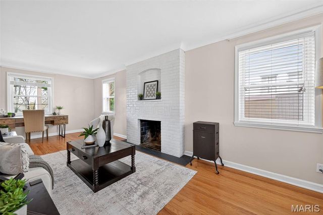 1001 Barberry Lane, Kirkwood, MO 63122