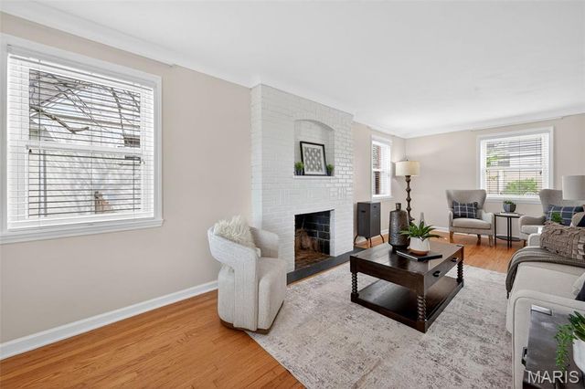 1001 Barberry Lane, Kirkwood, MO 63122