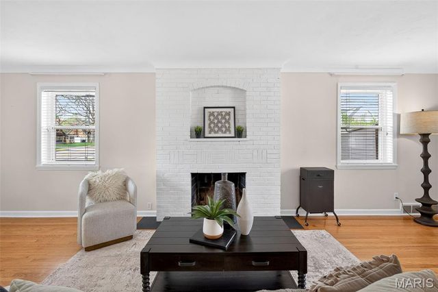 1001 Barberry Lane, Kirkwood, MO 63122