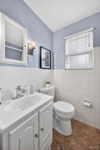 1001 Barberry Lane, Kirkwood, MO 63122