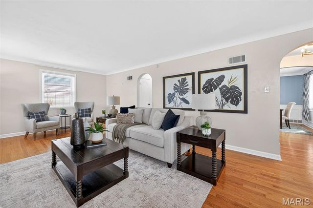 1001 Barberry Lane, Kirkwood, MO 63122