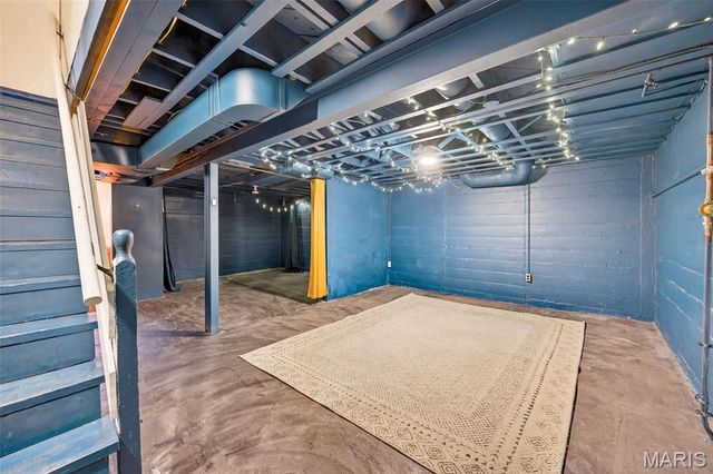 1001 Barberry Lane, Kirkwood, MO 63122