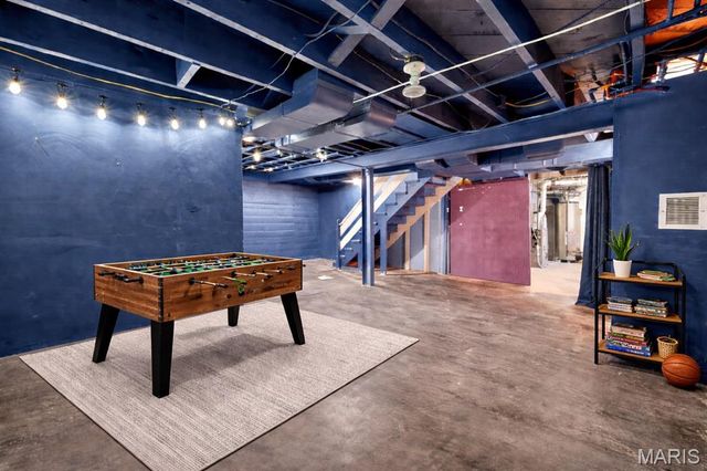 1001 Barberry Lane, Kirkwood, MO 63122