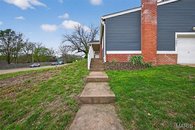 1001 Barberry Lane, Kirkwood, MO 63122