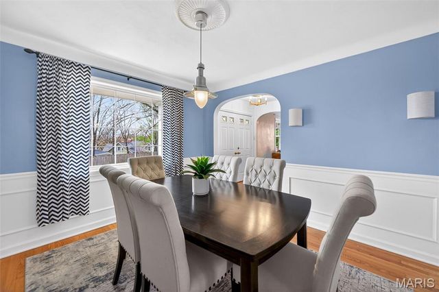 1001 Barberry Lane, Kirkwood, MO 63122