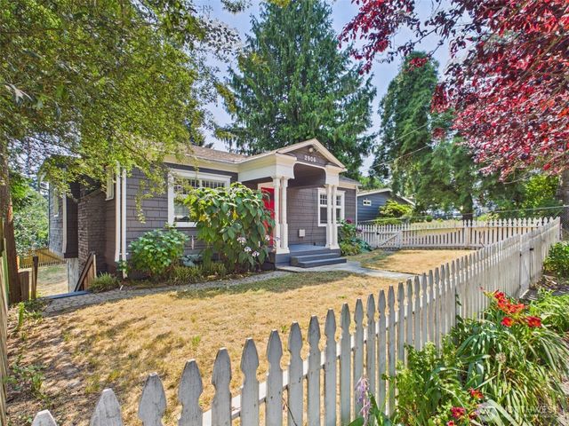 2906 16th Street, Everett, WA 98201