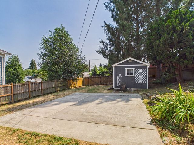 2906 16th Street, Everett, WA 98201