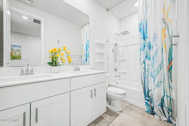 7046 W Allen Street, Laveen, AZ 85339