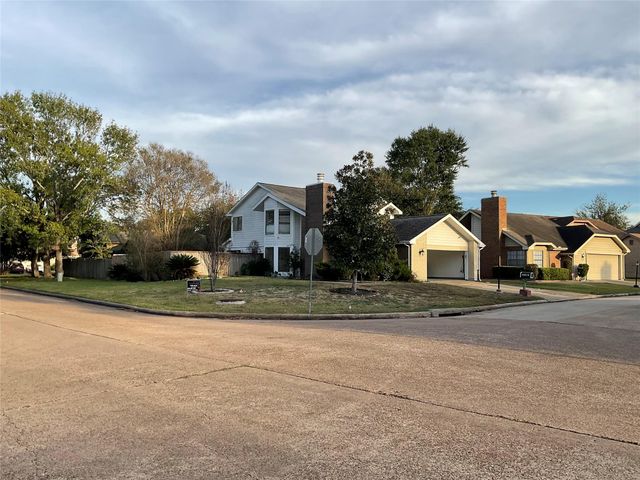 3103 Ashford Bend Drive, Houston, TX 77082