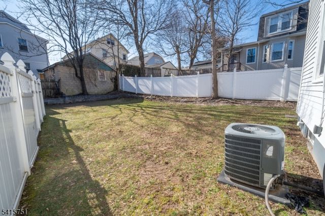 20 Maple St, West Orange Twp., NJ 07052