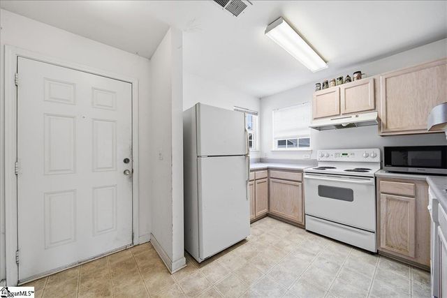 146 University Village Drive Unit J, Central, SC 29630