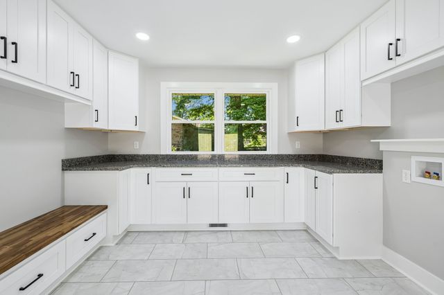 122 Payne Springs Rd, Dickson, TN 37055