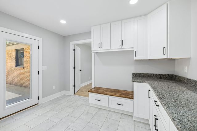 122 Payne Springs Rd, Dickson, TN 37055