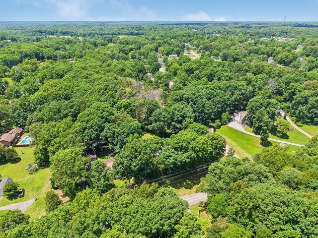 122 Payne Springs Rd, Dickson, TN 37055