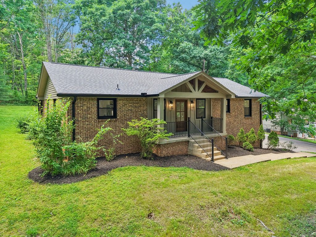 122 Payne Springs Rd, Dickson, TN 37055