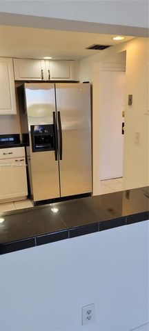 13499 Biscayne Blvd 511, North Miami, FL 33181