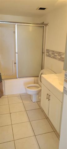 13499 Biscayne Blvd 511, North Miami, FL 33181