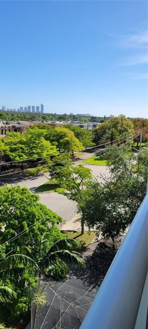 13499 Biscayne Blvd 511, North Miami, FL 33181