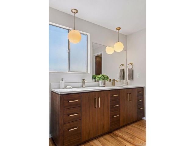 1995 S Poplar St, Denver, CO 80224