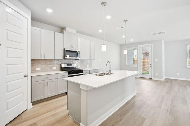 6332 Sapphire Ocean Drive, Houston, TX 77092