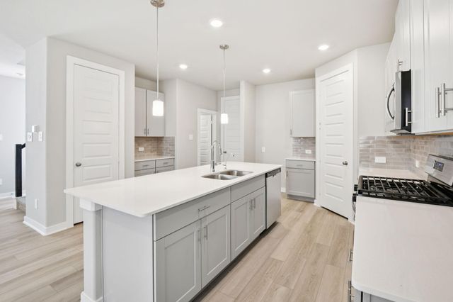6332 Sapphire Ocean Drive, Houston, TX 77092